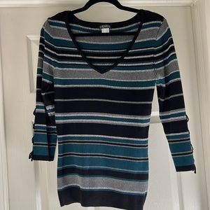 Women’s  3/4 length sleeve sweater